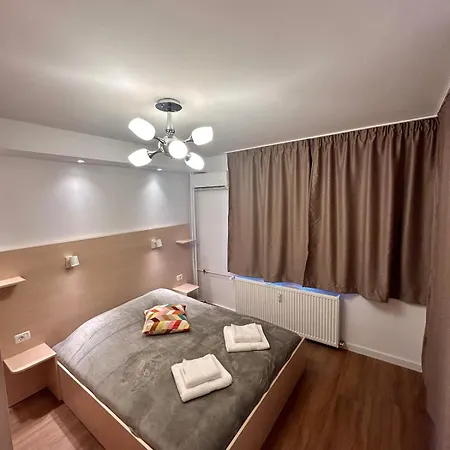 Mosilor - 3 Rooms, 2 Bathrooms Апартаменти